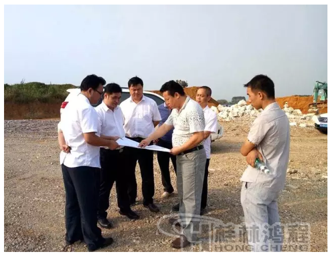 重鈣磨粉機(jī)，重鈣，HCH1395，超細(xì)環(huán)輥磨,武宣碳酸鈣