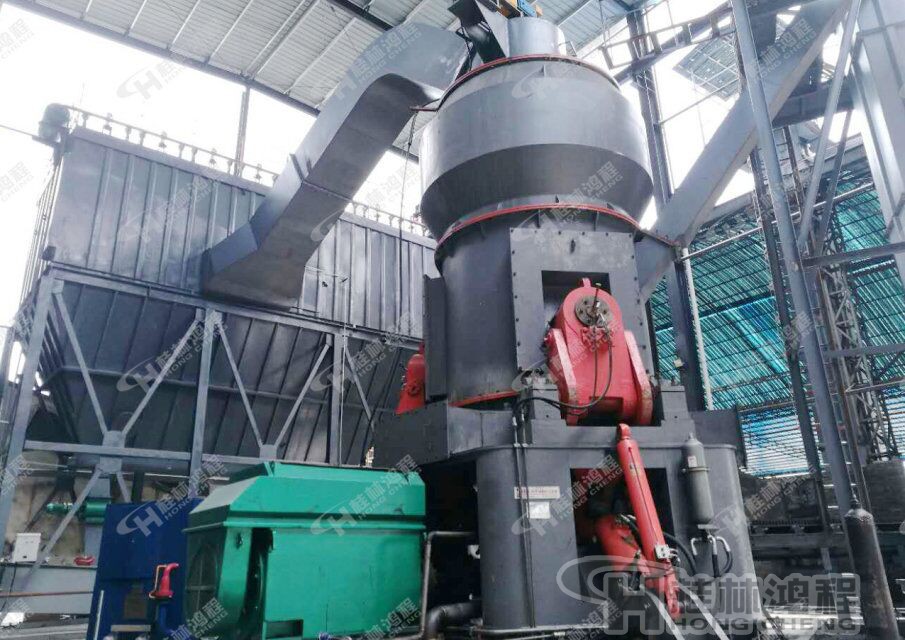 水泥立磨，立磨，立磨機(jī)，客戶現(xiàn)場(chǎng)，桂林鴻程磨粉機(jī)