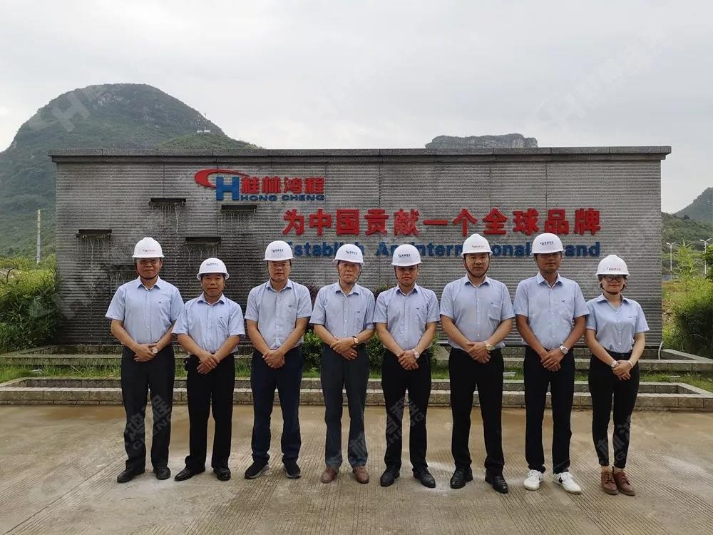 桂林鴻程機電設(shè)備有限公司廠區(qū)2#生產(chǎn)廠房開工大吉！