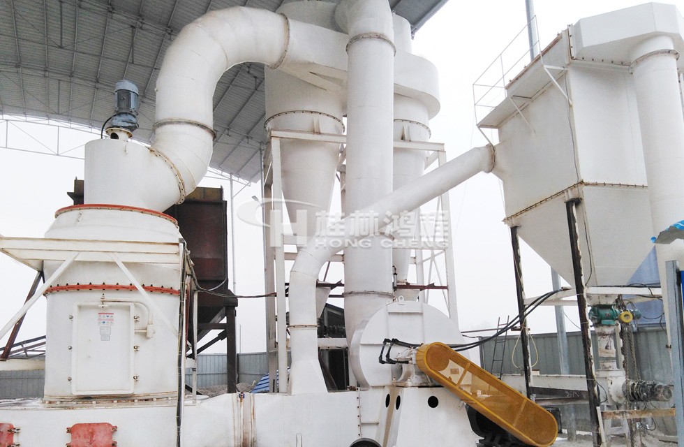 HC1900打礦石粉機器多少錢一臺 雷蒙磨粉機多少錢一臺？幾萬到幾十萬不等